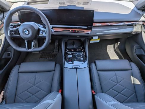 New 2026 BMW 540i xDrive w/ Executive Package image 15