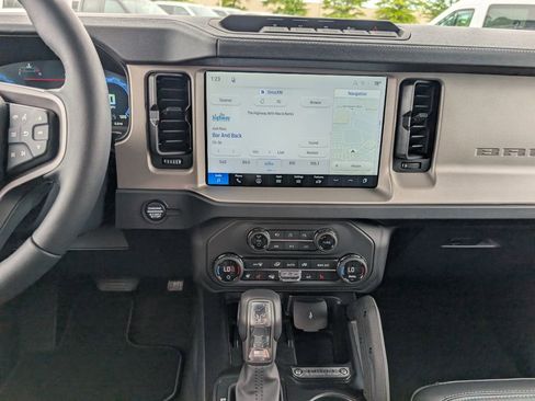 New 2026 Ford Bronco Outer Banks AWD/4WD image 12