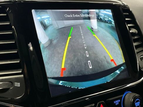 Used 2020 Jeep Grand Cherokee Altitude image 26