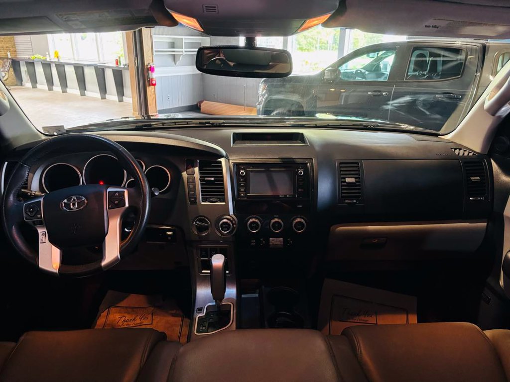 Used 2015 Toyota Sequoia Limited AWD/4WD image 48