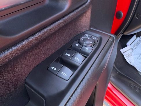 Certified 2021 Chevrolet Silverado 2500 Custom w/ Custom Value Package AWD/4WD image 18
