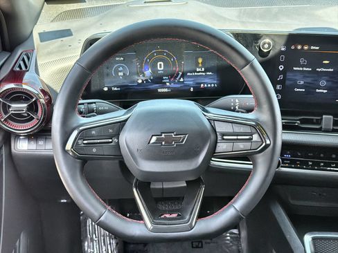 Used 2026 Chevrolet Equinox RS w/ Convenience Package III FWD image 14