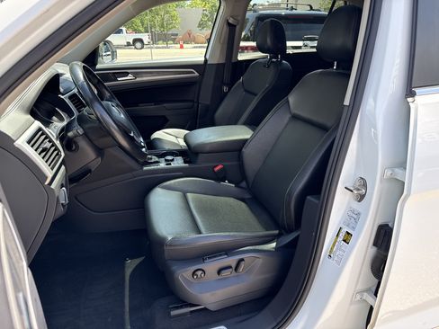 Used 2018 Volkswagen Atlas SEL AWD/4WD image 15