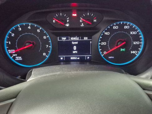 Used 2018 Chevrolet Equinox LT FWD image 14