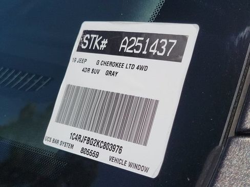 Used 2019 Jeep Grand Cherokee Limited AWD/4WD image 31