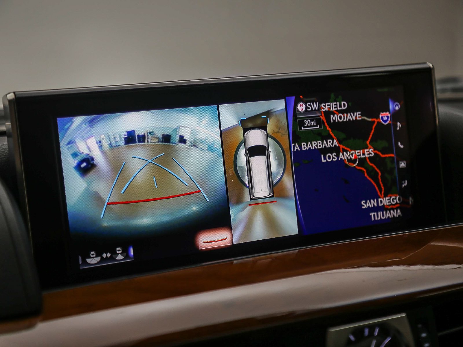 Used 2019 Lexus LX 570 4WD image 26