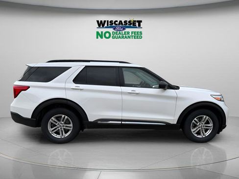 Certified 2022 Ford Explorer XLT w/ Equipment Group 202A AWD/4WD image 5