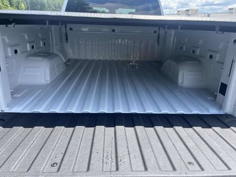 Used 2024 GMC Sierra 1500 Pro w/ Pro Value Package AWD/4WD image 13