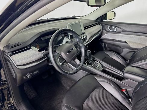 Used 2022 Jeep Compass Latitude w/ Sun and Sound Group image 12