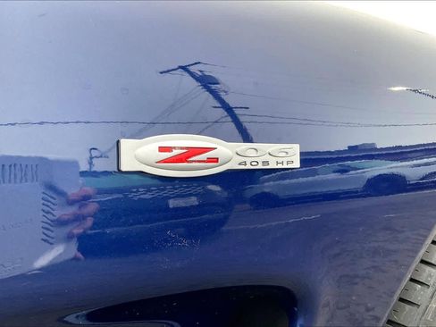 Used 2004 Chevrolet Corvette Z06 w/ Z06 Preferred Equipment Group image 11