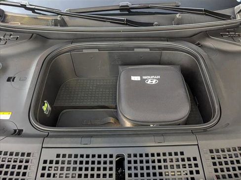 New 2026 Hyundai Ioniq 9 SEL w/ Tow & Go Package AWD/4WD image 16