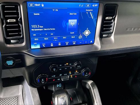 Used 2022 Ford Bronco Outer Banks AWD/4WD image 24