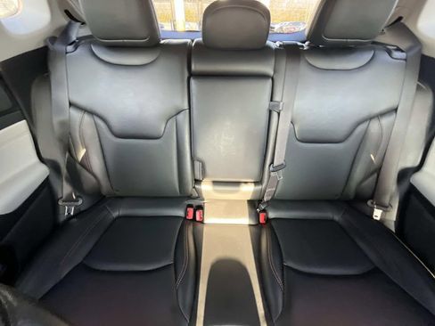 Used 2022 Jeep Compass Limited image 30