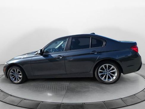 Used 2017 BMW 320i Sedan image 2