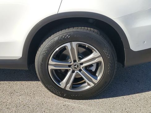 Used 2021 Mercedes-Benz GLC 300 image 13