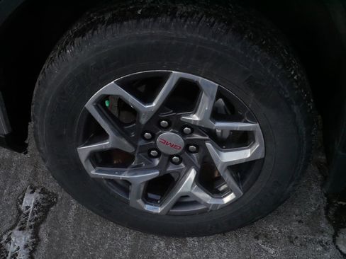 Used 2023 GMC Sierra 1500 SLT w/ SLT Premium Plus Package image 15