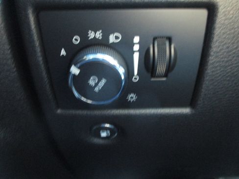 Used 2020 Jeep Grand Cherokee High Altitude AWD/4WD image 25