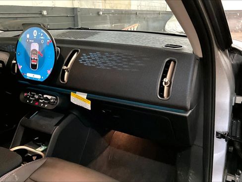 Used 2025 MINI Cooper Countryman S image 18