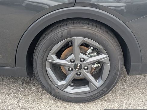 New 2026 Kia K4 FWD image 10