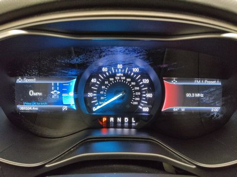 Used 2020 Ford Fusion SE FWD image 23