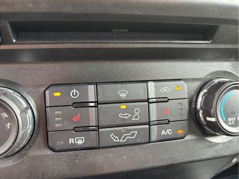 Used 2018 Ford F150 XLT w/ Equipment Group 302A Luxury AWD/4WD image 25