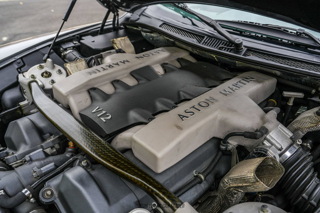 Used 2002 Aston Martin Vanquish RWD image 18