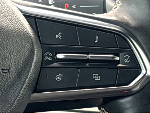 Used 2024 Chevrolet Traverse LS image 12