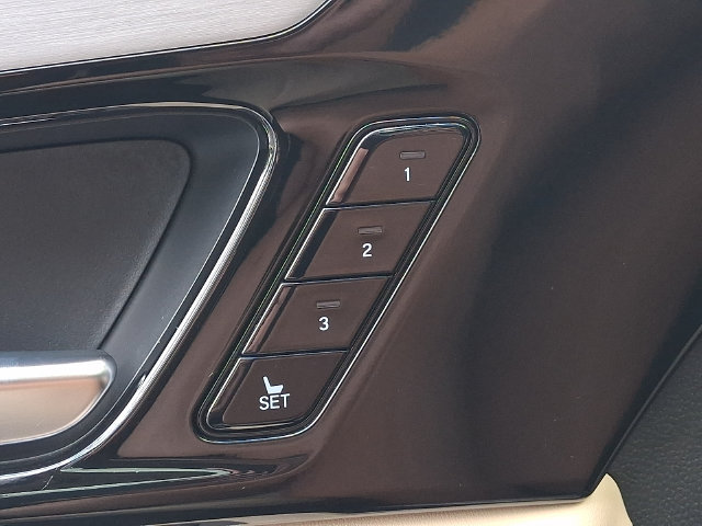 Used 2023 Acura MDX w/ Technology Package FWD image 26