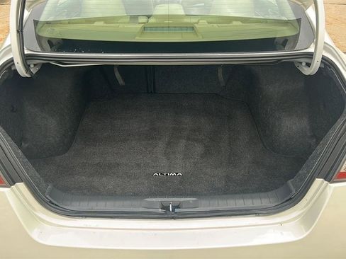 Used 2015 Nissan Altima 2.5 SV w/ Convenience Package FWD image 38