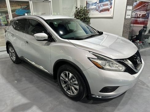 Used 2015 Nissan Murano S FWD image 11