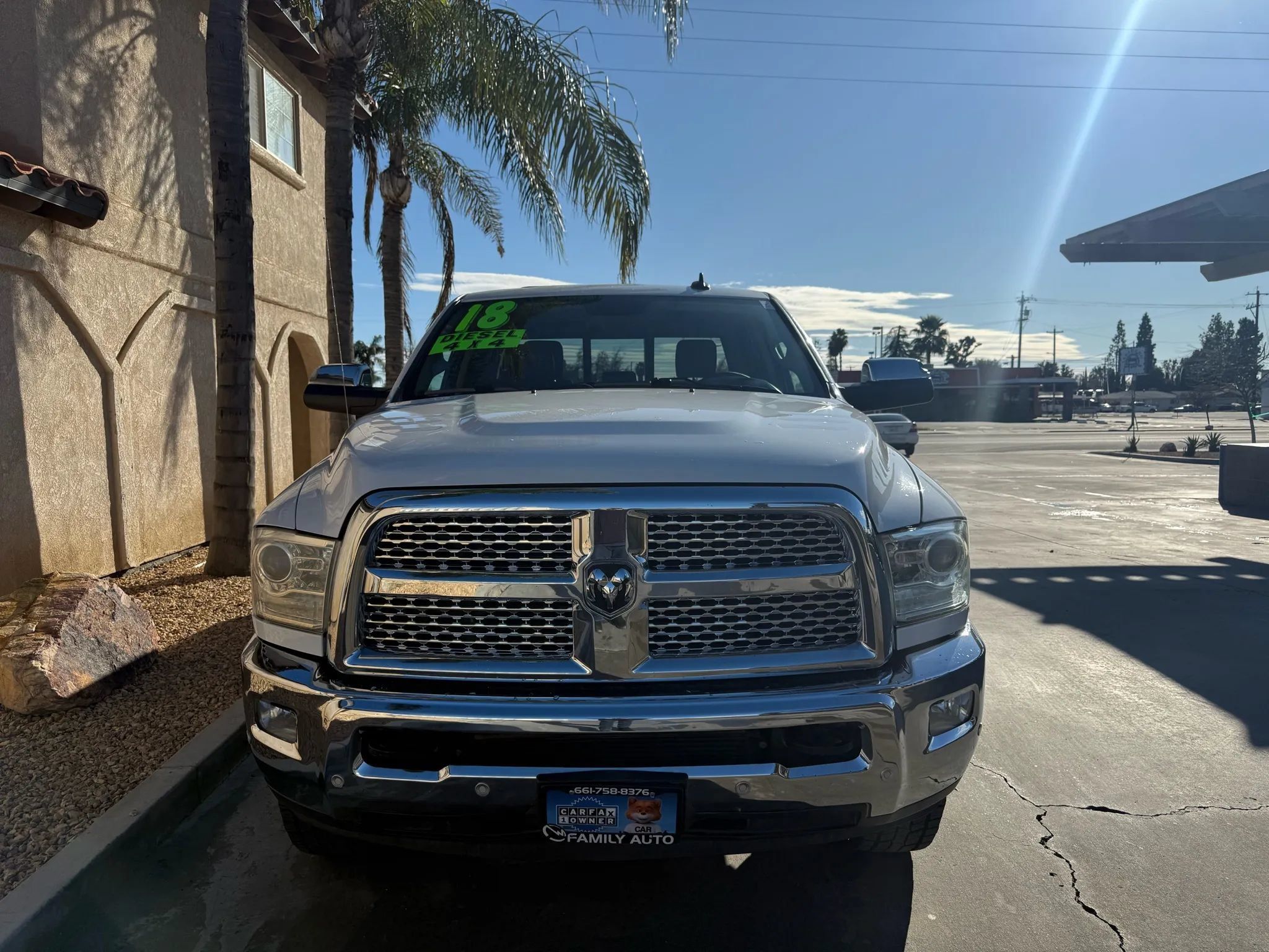 Used 2018 RAM 2500 Laramie AWD/4WD image 2