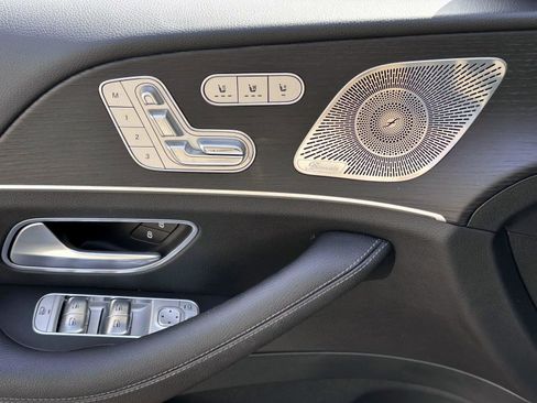 Used 2025 Mercedes-Benz GLE 350 4MATIC image 13