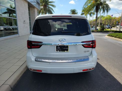 Certified 2023 INFINITI QX80 Sensory w/ Cargo Package image 5