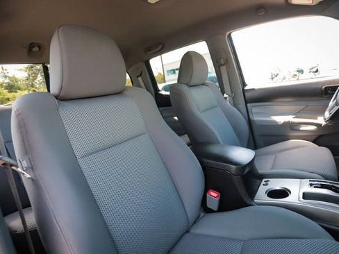 Used 2015 Toyota Tacoma 4x4 Double Cab w/ TRD Sport Package image 39