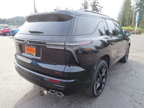 Used 2025 Chevrolet Traverse RS w/ LPO, Floor Liner Package image 8