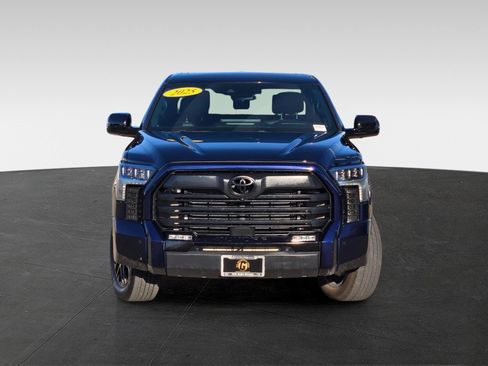 Used 2025 Toyota Tundra Limited AWD/4WD image 3