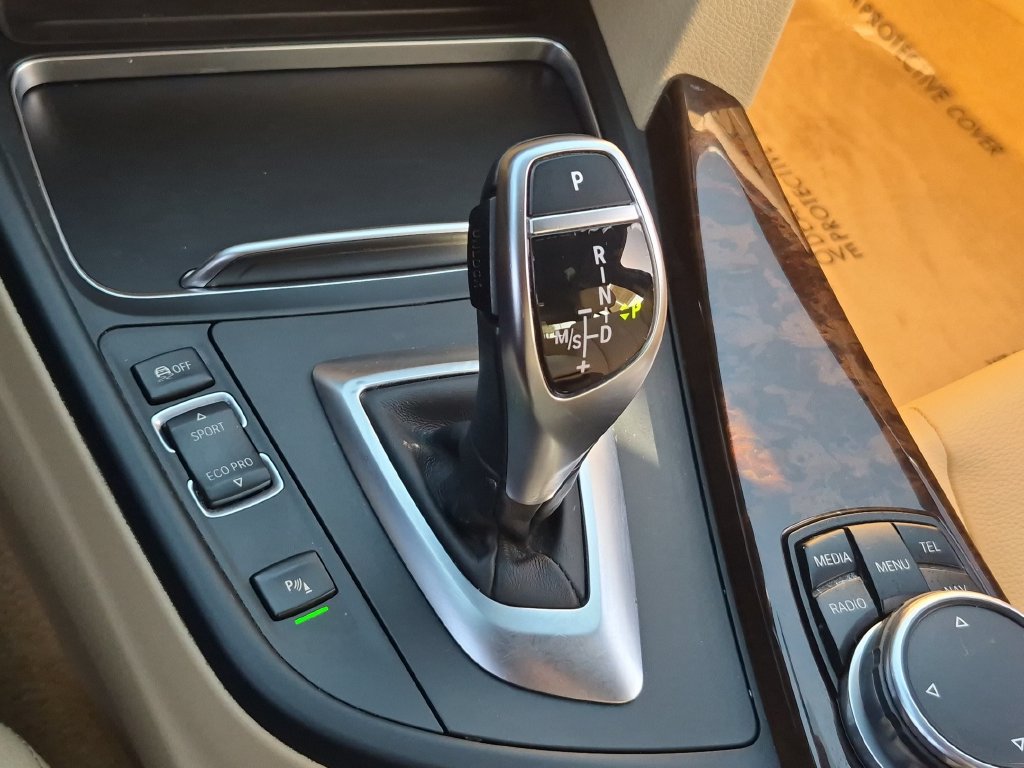 Used 2016 BMW 328i xDrive Sedan AWD/4WD image 10