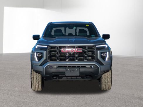 New 2026 GMC Canyon Elevation w/ Convenience Package image 2