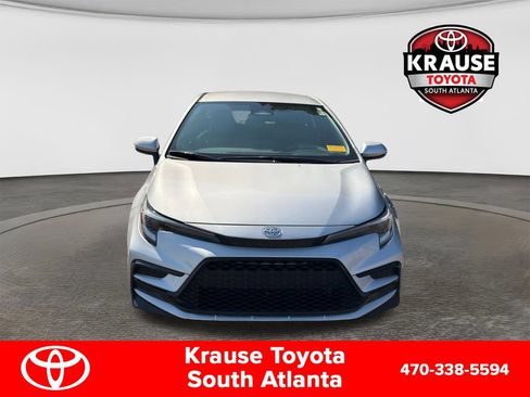 Used 2024 Toyota Corolla SE FWD image 2