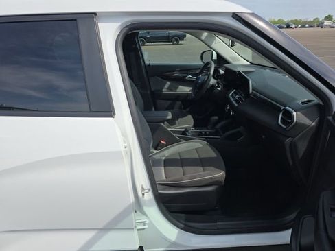 Used 2025 Chevrolet TrailBlazer LT image 10