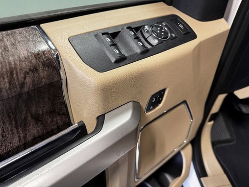 Used 2018 Ford F250 Lariat w/ Lariat Ultimate Package image 33