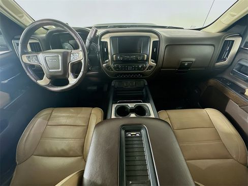 Used 2017 GMC Sierra 2500 Denali w/ Duramax Plus Package image 10