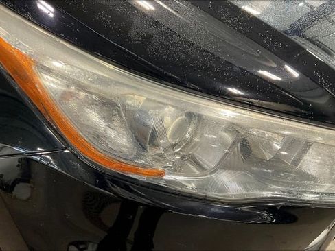 Used 2016 Toyota Highlander XLE AWD/4WD image 29