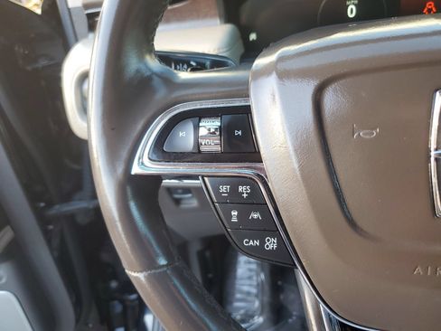 Used 2022 Lincoln Nautilus Reserve w/ Equipment Group 202A AWD/4WD image 28
