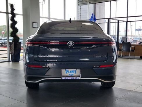 Used 2025 Toyota Crown Platinum image 6