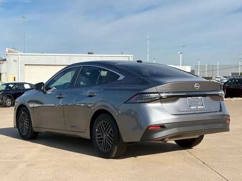 New 2026 Nissan Sentra SV image 6