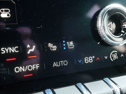 New 2026 GMC Yukon XL AT4 w/ Premium Trailering Package AWD/4WD image 19