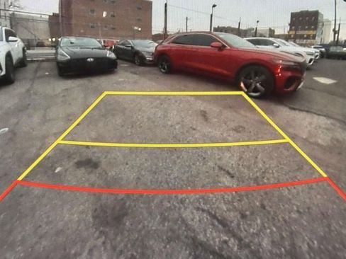 Used 2024 Hyundai Tucson Limited image 30