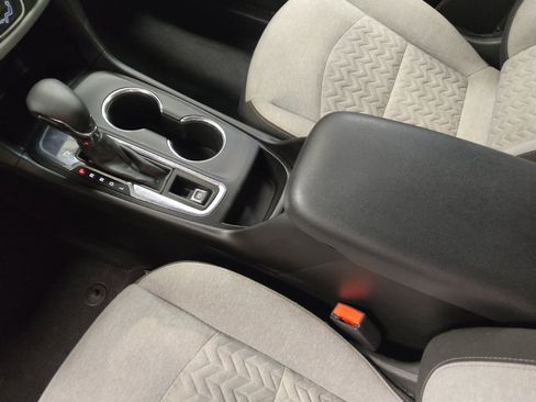 Used 2022 Chevrolet Equinox LS w/ LS Convenience Package FWD image 26