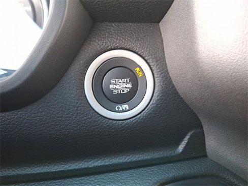 Used 2021 RAM 1500 Big Horn image 28